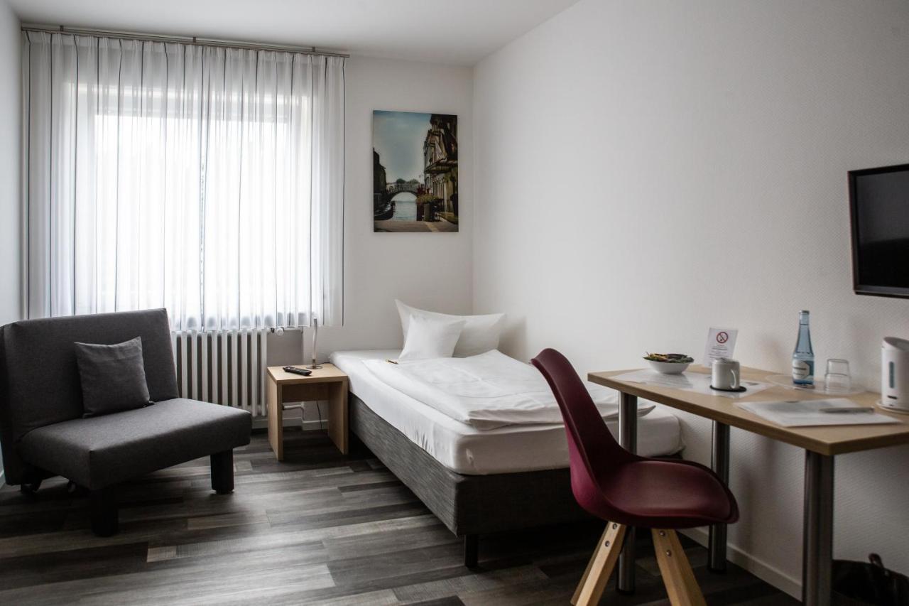 Отель Europa-Haus-Bocholt - Bett & Bike Экстерьер фото